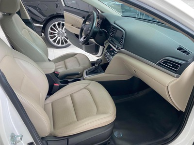 Bán Hyundai Elantra 1.6AT, sản xuất 2021, 1 chủ từ mới, xe siêu đẹp. 10