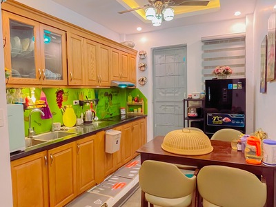 Tôi chính chủ bán nhà 3 tầng 35m ô tô tránh gần ql21b sổ đỏ sẵn giá nhỉnh 2tỷ 4