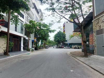 Mặt phố, phân lô đấu giá việt hưng, diện tích 80m2, mặt tiền 6m, vị trí đỉnh. 0
