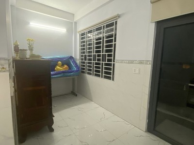 Chủ định cư quá gấp bán nhà ở ngay hxh 52m2, 3pn khu thương mại sầm uất q9 5.9 tỷ 2