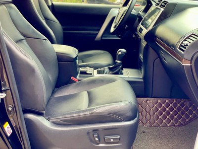 Toyota Landcruiser Prado VX 5