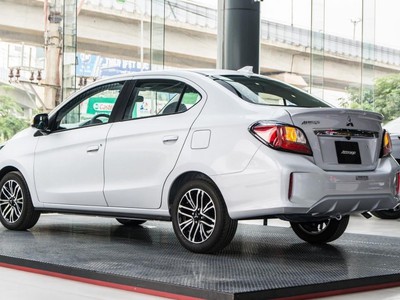 Duy Nhất 1 Xe Mới  Mitsubishi Attrage Cvt H 2023 Màu Trắng Giá Bán Chỉ 420 Triệu 3