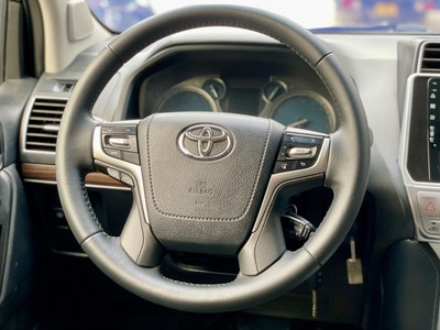 Toyota Landcruiser Prado VX 6