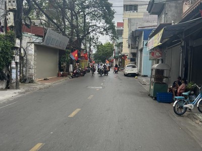 Bán nhà mặt đường chợ hàng , 160m2 ngang 5m nở hậu kinh doanh siêu tốt 0