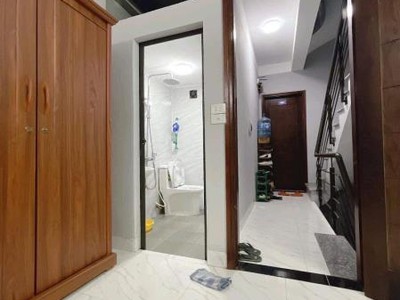 Bán gấp căn nhà 46m2 ngõ 111 phố Triều Khúc Thanh Trì Hà Nội giá 6,9 tỷ 2