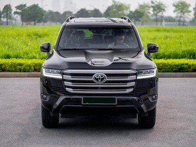 Land Cruiser LC300 sẵn xe TRẮNG - ĐEN - ĐỒNG - Giao Ngay 0