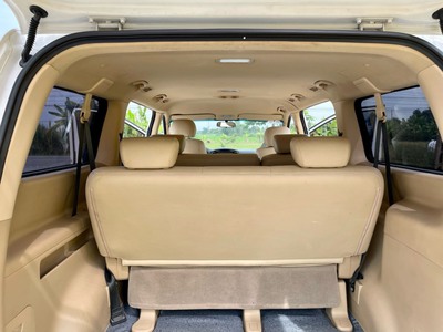 Chính chủ bán xe Hyundai starex 9 chỗ,máy dầu,số sàn 5