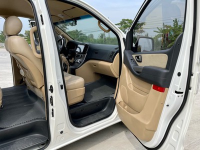 Chính chủ bán xe Hyundai starex 9 chỗ,máy dầu,số sàn 7