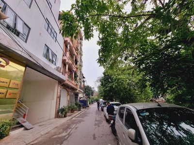 Bán tòa văn phòng giải phóng lô góc ô tô kinh doanh dt120m2 nhỉnh 33 tỷ 0