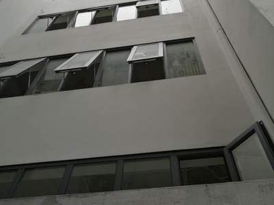 Bán tòa văn phòng giải phóng lô góc ô tô kinh doanh dt120m2 nhỉnh 33 tỷ 2