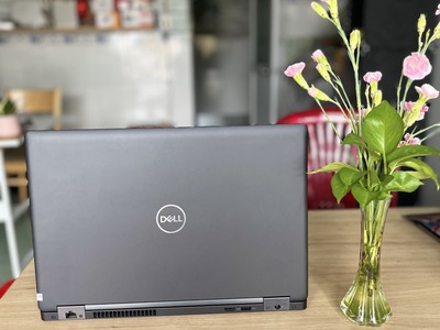 Cơ hội có 1-0-2  dell 3530 gaming i7, 8gb ram, ssd 256gb, hai card màn hình 4gb chạy song song, màn 0