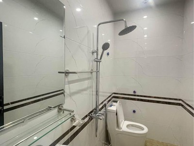 Bán nhà xây mới tái định cư cây đa diện tích 40m 4 tầng giá 4.6 tỉ gần ngay văn cao 3