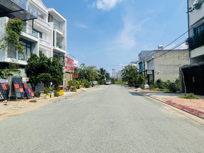 Đất mặt tiền đường 16m - sát vinhome q9 - vành đai 3 vuông vức giá tốt nhất khu vực 0