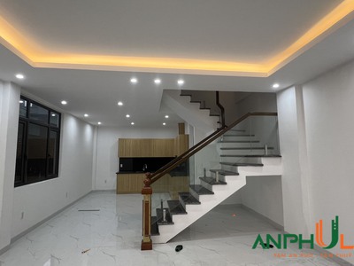 Cần bán căn nhà 3 tầng đường rộng 15 m tại Núi Đèo, Thuỷ Nguyên, Hải Phòng 2