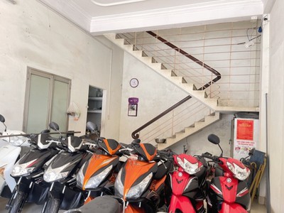 Cẩm lệ - cần bán nhà mặt tiền đường kinh doanh tốt nhất tuyến ngang gần 9m nhà 2 gian 3 tầng. 0