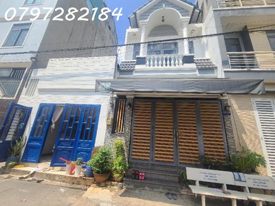 Bán nhà hẻm xe hơi,1 trệt,1 lửng,dt 50m2 lã xuân oai, quận 9, giá nhỉnh 3 tỷ 0