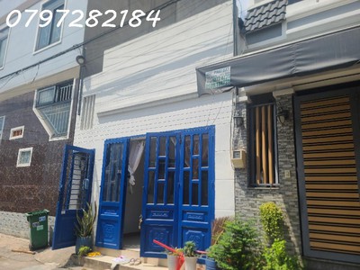 Bán nhà hẻm xe hơi,1 trệt,1 lửng,dt 50m2 lã xuân oai, quận 9, giá nhỉnh 3 tỷ 1