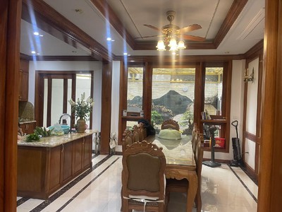 Bán nhà văn quán 95 m 5 tầng mt 5 m giá 15 tỷ phân lô ô tô tránh kinh doanh gần hồ 2