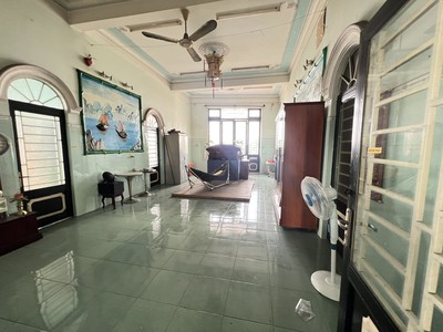 Cho thuê mặt bằng trên quốc lộ 13, thủ dầu một, bình dương.diện tích: 2000m .giá thuê: 70 1