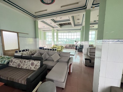 Cho thuê mặt bằng trên quốc lộ 13, thủ dầu một, bình dương.diện tích: 2000m .giá thuê: 70 3