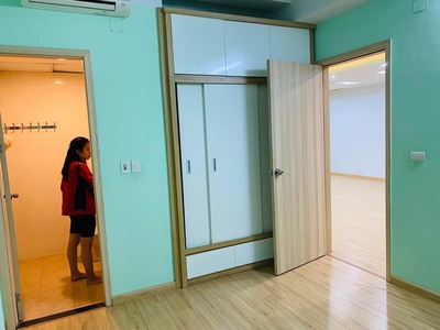 Chính chủ cần bán căn hộ 2PN rộng 78m, tầng 11 full nội thất mới tinh tại KDT Thanh Hà Cienco 5 5