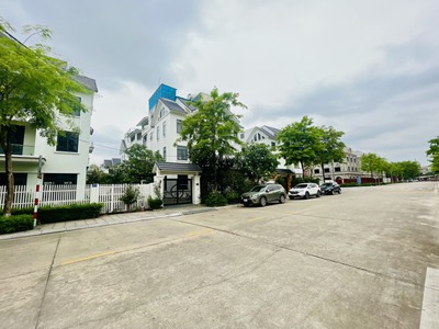 Nhà Vườn GLEXIMCO LÊ TRỌNG TẤN 160M2 mặt tiền 8M ngay chung cư, trường học giá tốt 0