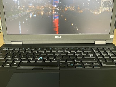 Laptop đồ họa, gaming dell 3530 i7 8th/16g/265g/vga 4g/15.6  giá 8,8 triệu  tặng chuột 2