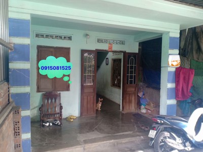 Giá 12,2 tr/ m2 có ngay  nhà thị trấn diên khánh, đường thông 5m, sau nhà là bờ kè thông ra sông 3