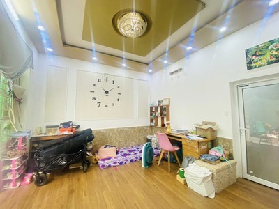 Bán nhà 2 tầng kiên cố kiệt 2m5 Lê Hồng Phong trung tâm Hải Châu 2