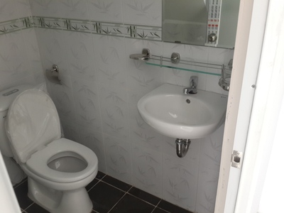 Cho thuê nhà mặt tiền nguyên căn, đường nhựa 6m 1