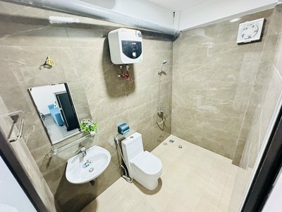 Bán nhà đẹp học viện tài chính- quận bâc từ liêm - dân xây- gần chợ- dt50m , mt4.5m ,4tầng-  giá 3