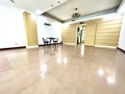 Ưu đãi giảm giá 30 cho MB mặt tiền đường Khánh Hội ngang 6m, ngay công viên KH 1