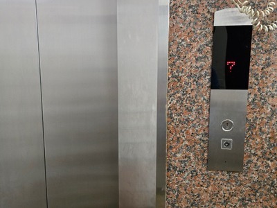Bán nhà nguyễn cơ thach, phân lô, ô tô chạy vòng quanh nhà, đỗ cửa, 50m2, 8 tầng, thang máy, chỉ 2