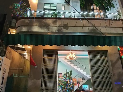 Gấp bán nhà 3 tầng 3 mặt tiền nguyễn hữu thọ ngang hơn 6m vị trí siêu đặc biệt 0