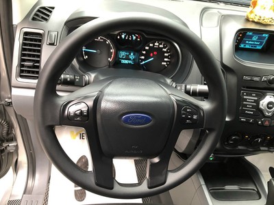Ford Ranger 2.2 AT, XLS 2WD, SX 2017  Đăng ký lần đầu 2022 7