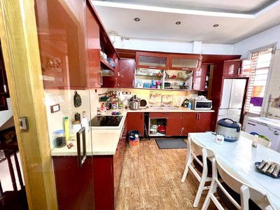 Bán nhà đẹp ngọc thụy, ngõ to oto thông  dt 45m2 , 4 tầng , giá 5.1 tỷ 2