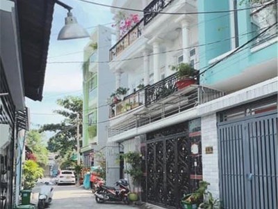 Bán nhà 4 tầng hxh qay đầu  diện tích 51m2 - 5,5 tỷ hxh quay đầu 30m ra mặt tiền đường phước long b 4