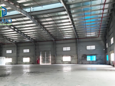 Cho thuê 2400m2 kho xưởng quốc lộ 6, biên giang hà đông xe container vào tận nơi. 1