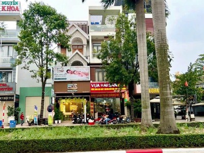 Giảm 3 Tỷ Bán Gấp Căn Nhà 4 Tầng và Lô Đất Bên Cạnh Mặt Tiền đường GS1 BigC Go Dĩ An KD Víp 0