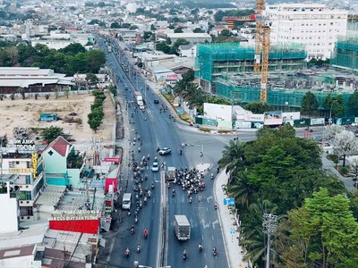 Giảm 3 Tỷ Bán Gấp Căn Nhà 4 Tầng và Lô Đất Bên Cạnh Mặt Tiền đường GS1 BigC Go Dĩ An KD Víp 1