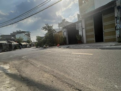 Quận 9  bán mặt tiền kd đường  379 - tân nhơn phú a - dt đất 90m2 - 7.6 tỷ 4