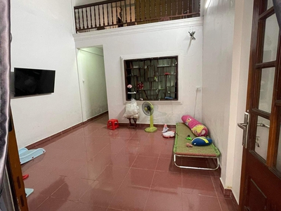 Cho thuê nhà nguyên căn thích hợp vừa ở vừa kinh doanh. giá rẻ 3