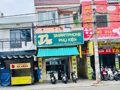 Cần bán nhà mặt tiền vị trí kinh doanh thuận tiện 151 Trần Cao Vân, khu buôn bán sầm uất 0