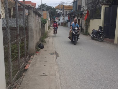Chính chủ bán đất sổ đỏ  Mặt Đường DT 200M2 Khánh Vân Khánh Hà 3