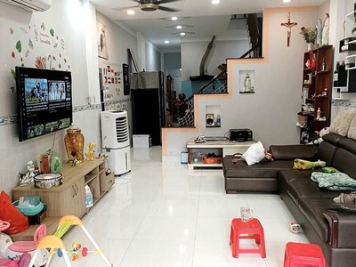 Bán nhà 60m2   giá  chỉ 4,2 tỷ, ngay lê văn việt, tăn nhơn phú b thủ đức 1