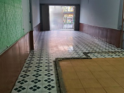 Cho thuê mặt bằng cấp 4 trống suốt đường 2 tháng 9 ngay công viên apec . 1