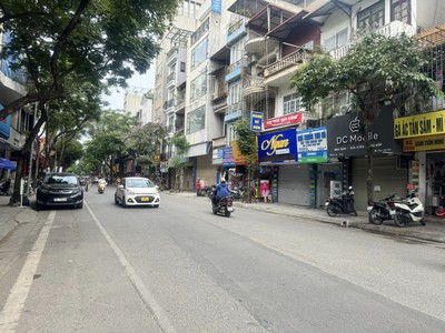 Bán nhà mặt phố lạc trung, 51m2, mặt tiền gần 4m, giá 23.3 tỷ, vỉa hè, ô tô tránh, kd đỉnh 0