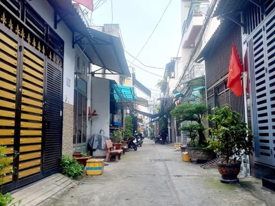 Bán nhà gần aeon tân phú   60m2 chỉ nhỉnh 4 tỷ 4