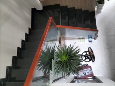 2 mặt tiền lê thị tính, 58m2, 3 mê mới đẹp, 5 tỷ 3