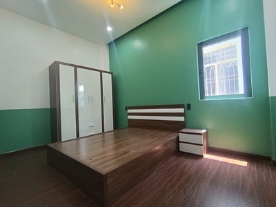 Nhà mặt tiền nguyễn chí thanh đường 10.5m ,5 tầng xịn sò, kd đẳng cấp 0